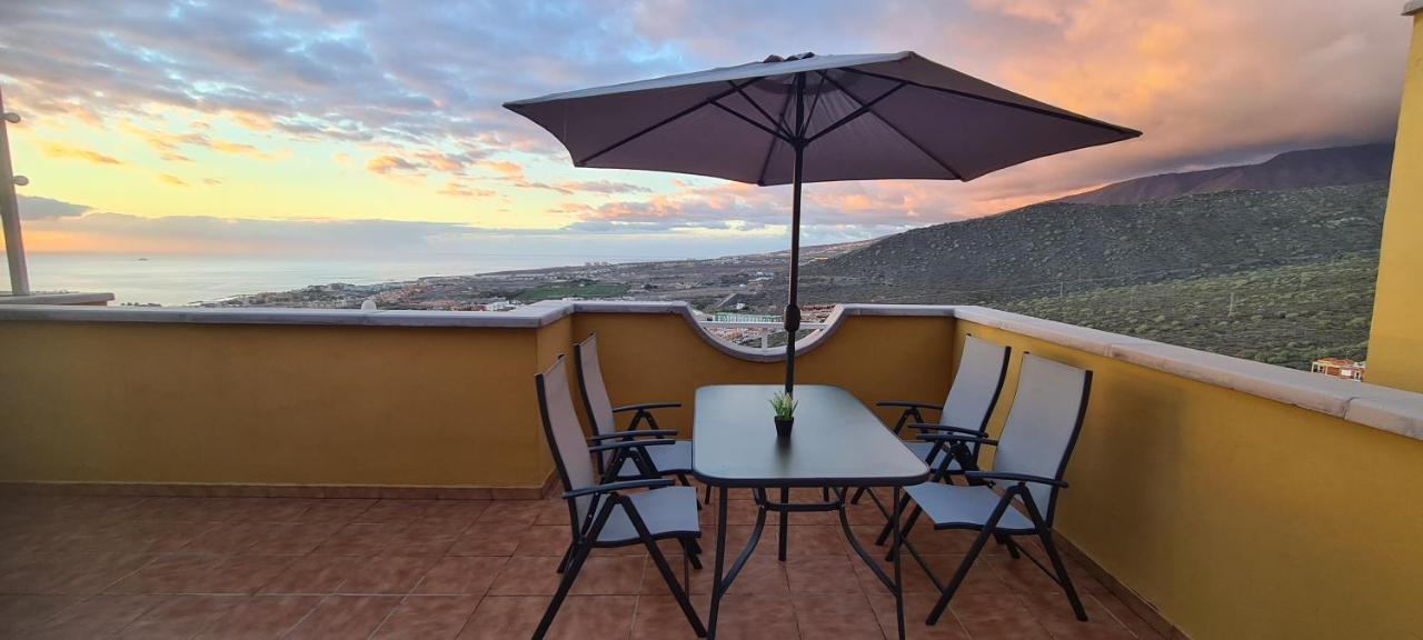 Holiday Home With A Serene Ocean And Mountain View 阿德耶 外观 照片